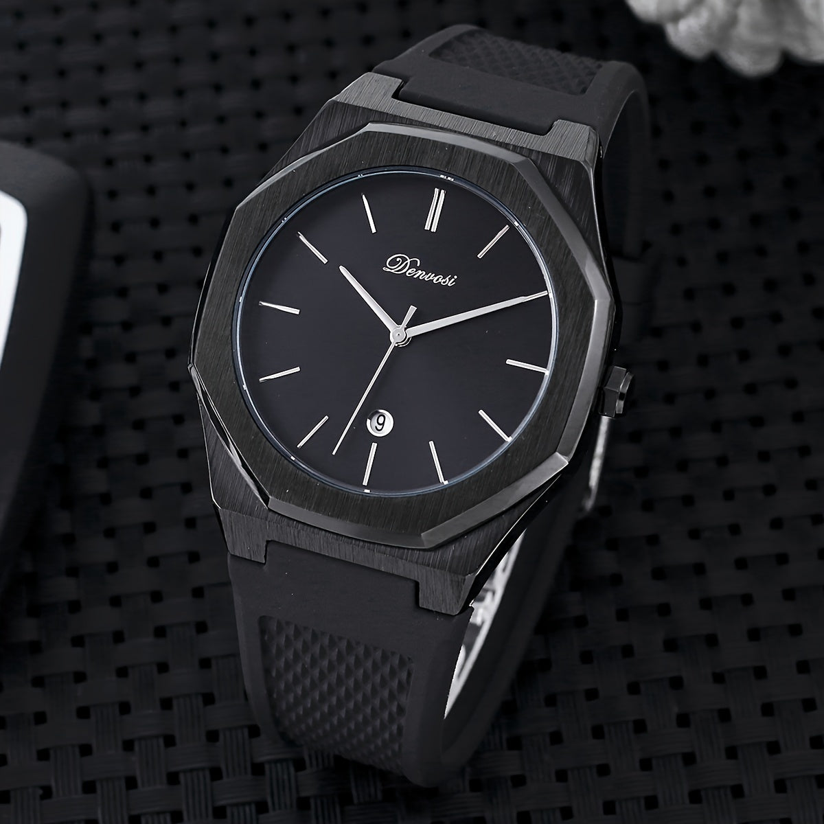 **Octagonal Men’s Waterproof Quartz Watch – Versatile & Classic Style**